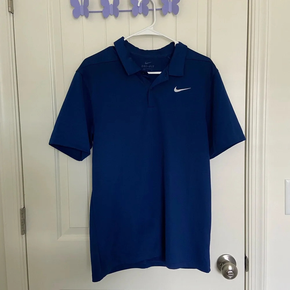 Nike men’s dri-fit dark blue polo shirt — small